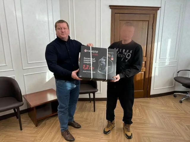 «Поддержка из дома придает сил»: история встречи главы района с бойцом «Абрамом»