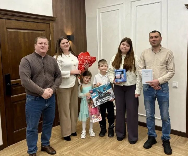 Семья Сахабиевых из Мамадышского района получила жилищный сертификат
