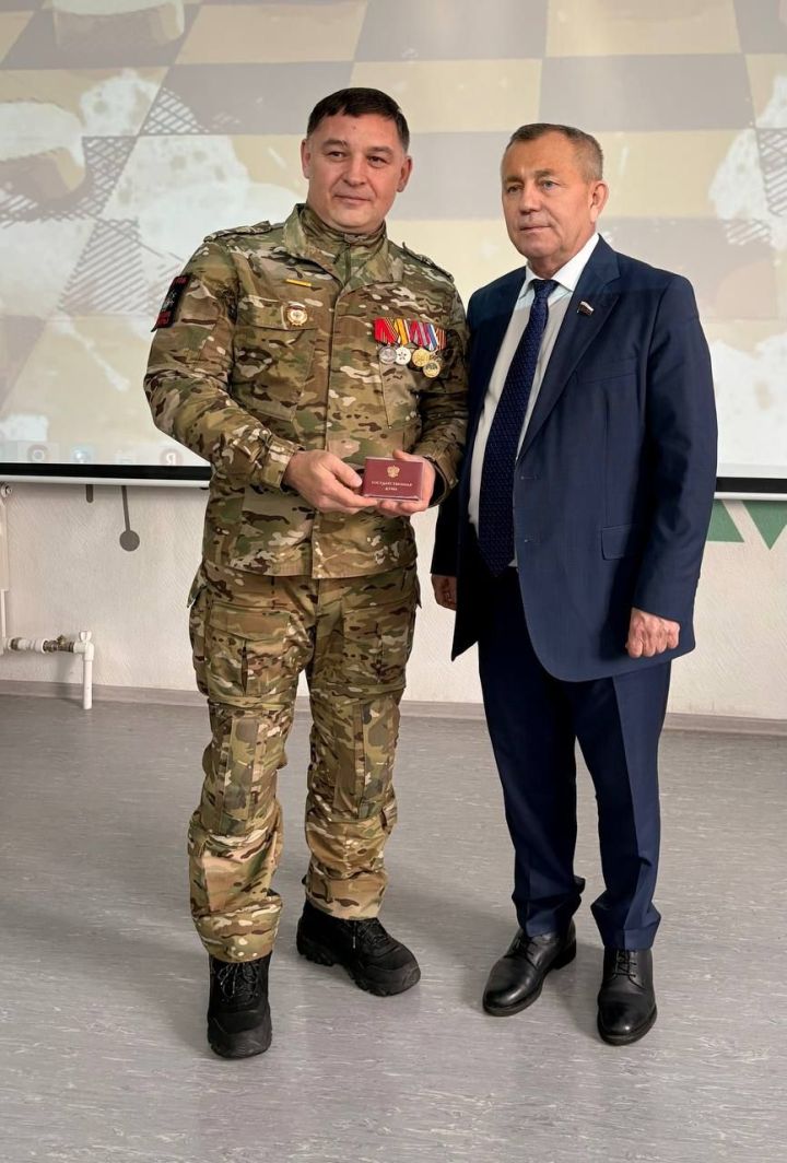 Депутат Госдумы РФ назначил ветерана СВО из Росгвардии своим помощником