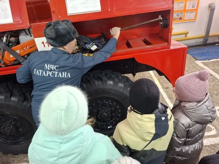 В пожарной части села Соколка прошла экскурсия для школьников