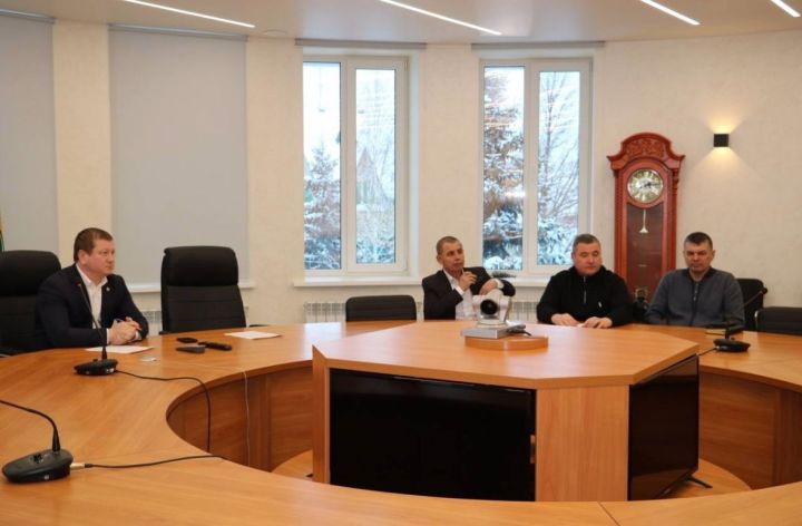 Глава Мамадышского района провелличный прием граждан