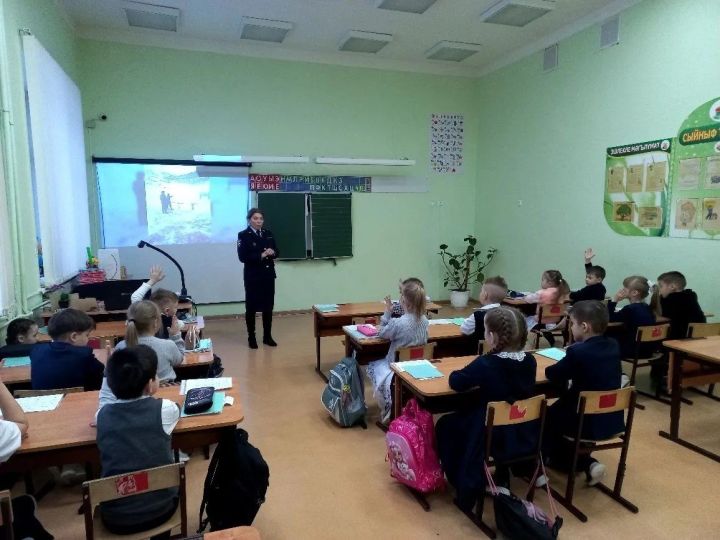 Родители провели мастер-классы для учеников начальной школы