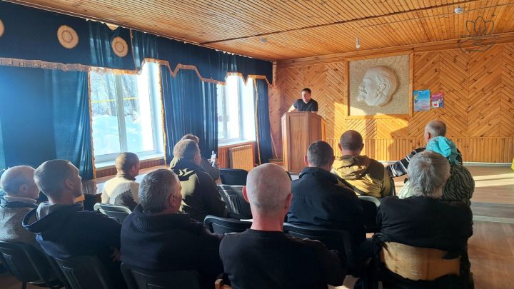 Специалисты Мамадышской ЦРБ провели выездную лекцию для работников лесхоза