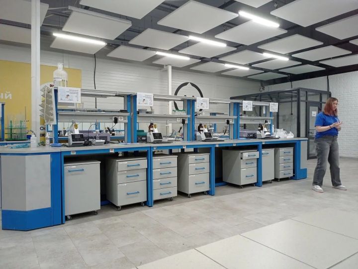 Лицеисты Мамадыша посетили промышленный гигант «Алабуга»