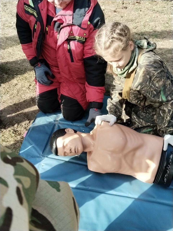 Татарстанские школьники на «Зарнице 2.0» изучают тактическую медицину