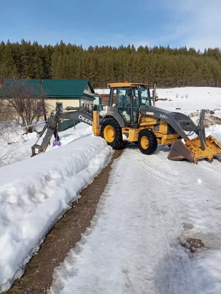 В селе Уткино подготовили водопропускные трубы к паводку