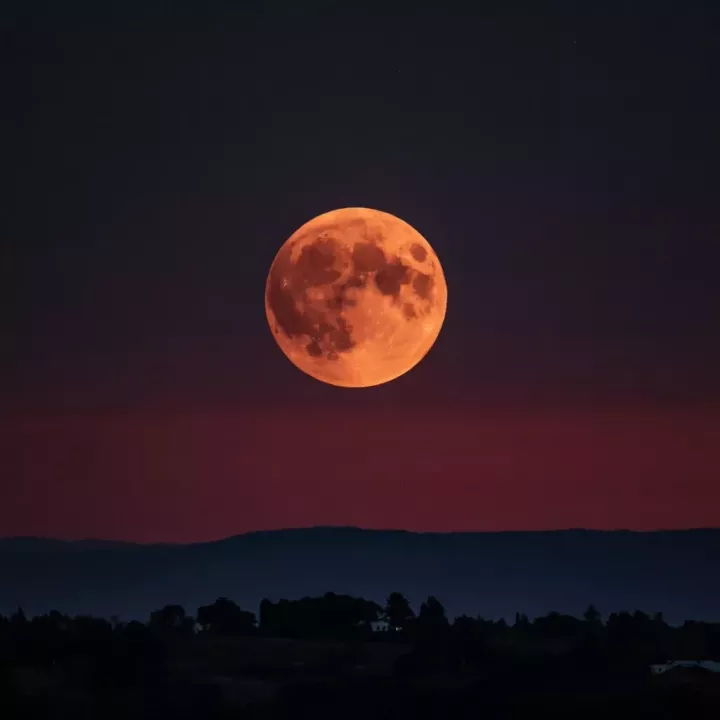 Кровавая Луна 3 марта 2026: во сколько пик, где увидеть