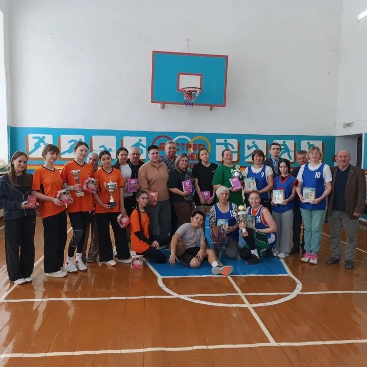 В Тавельской школе состоялись соревнования по баскетболу