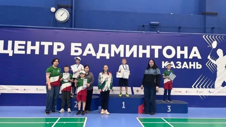 Воспитанники Мамадышской школы-интерната покорили турнир по бадминтону
