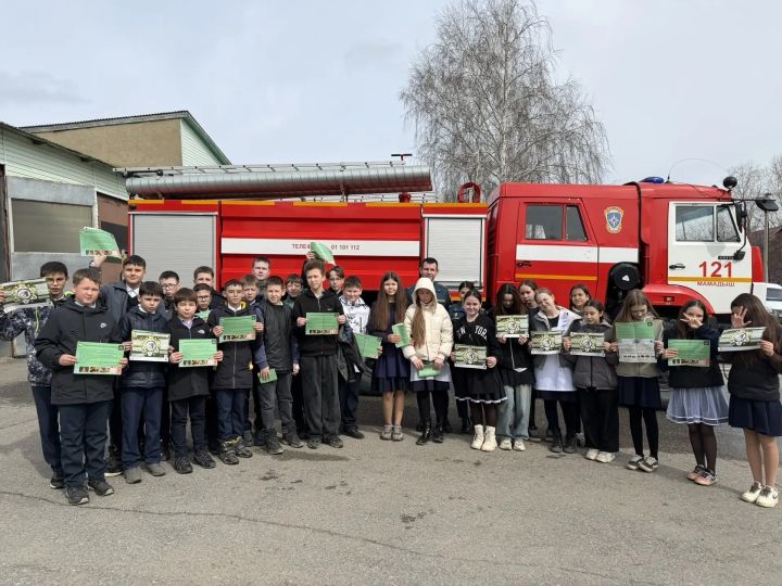 Экскурсия в пожарно-спасательную часть прошла для лицеистов Мамадыша