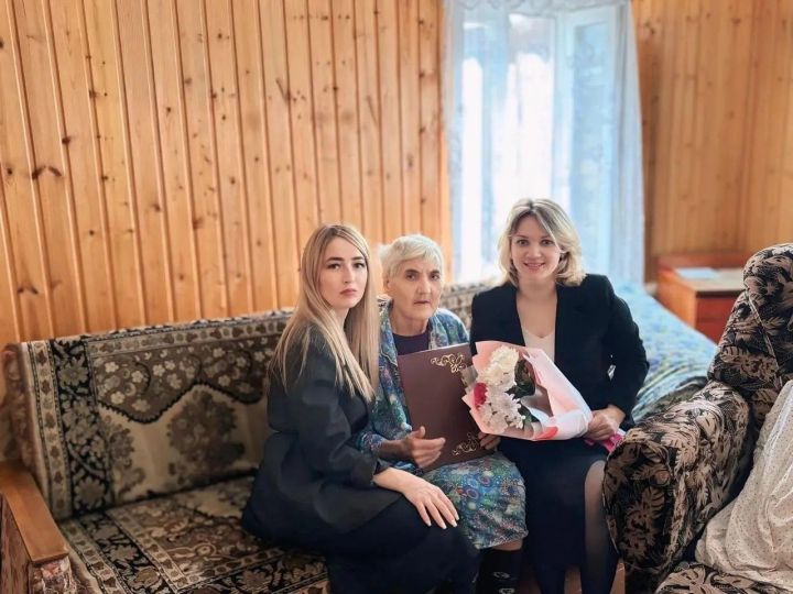 Жительница Мамадыша встретила 90-летний юбилей