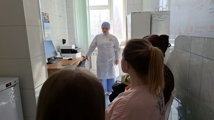 В Мамадыше будущим мамам рассказали о неотложных состояниях при беременности