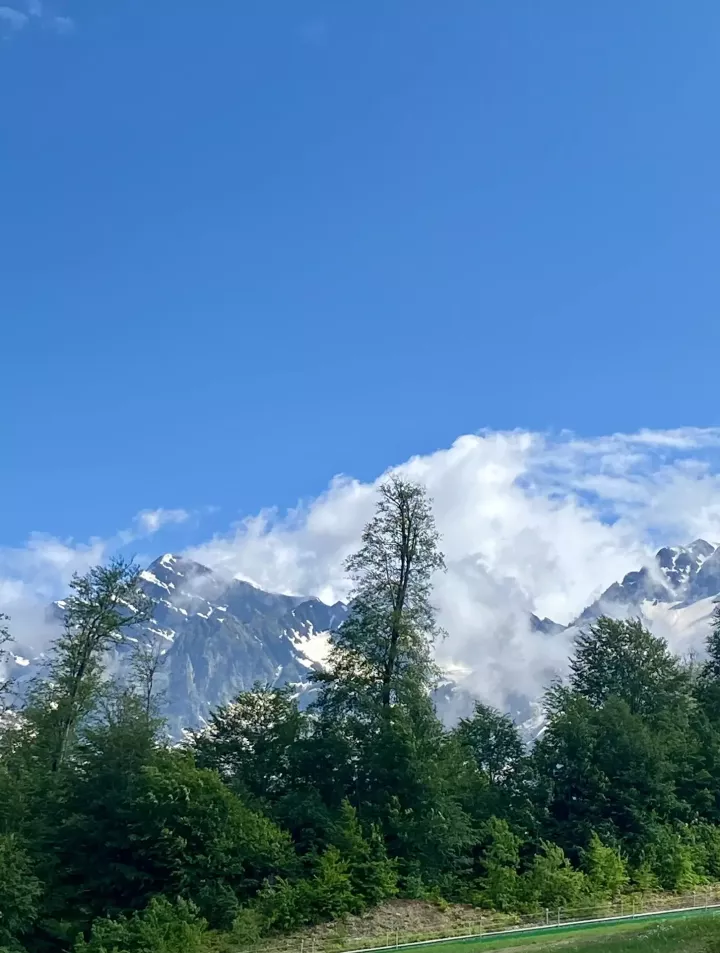 Майские выходные 2026: куда поехать в России, чтобы отдохнуть и набраться сил