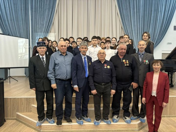 Память о чернобыльской трагедии объединила школьников и ликвидаторов