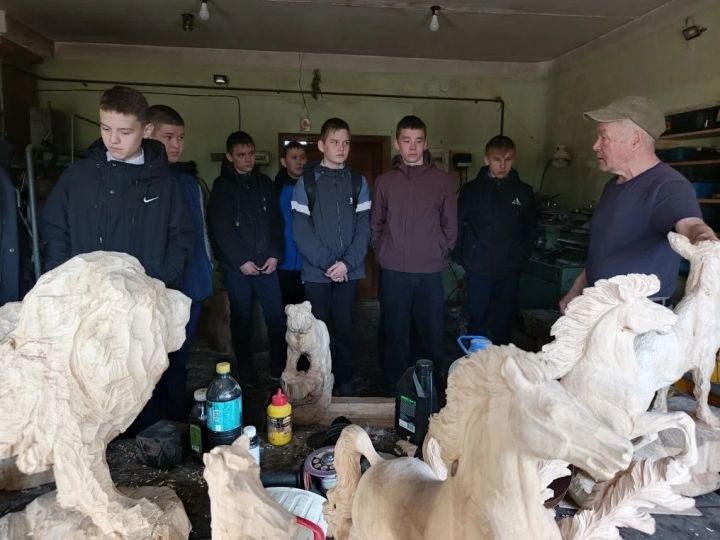 «Оркестр зверей» на набережной: гордость мастера и уроки для учащихся