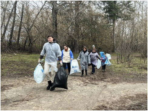 Центральный субботник «Эковесны-2026» состоялся в парке Урицкого