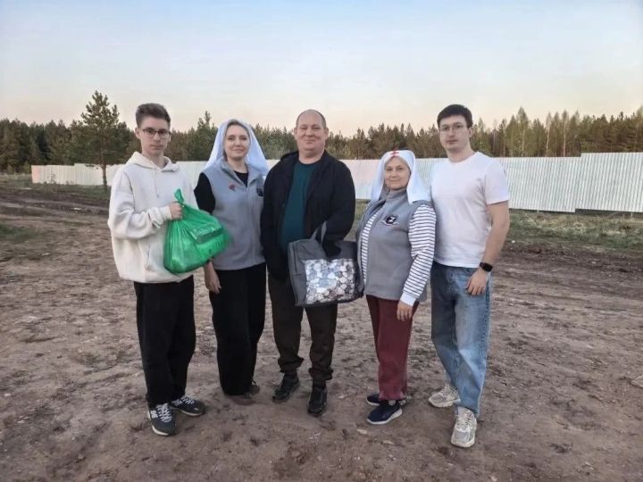 В преддверии Дня Победы в Мамадыше навестили защитников Отечества и инвалидов