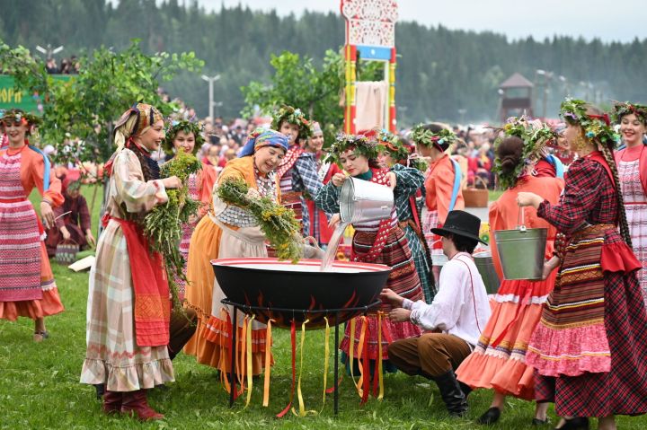 В селе Зюри Мамадышского района проходит фестиваль кряшенской культуры Питрау