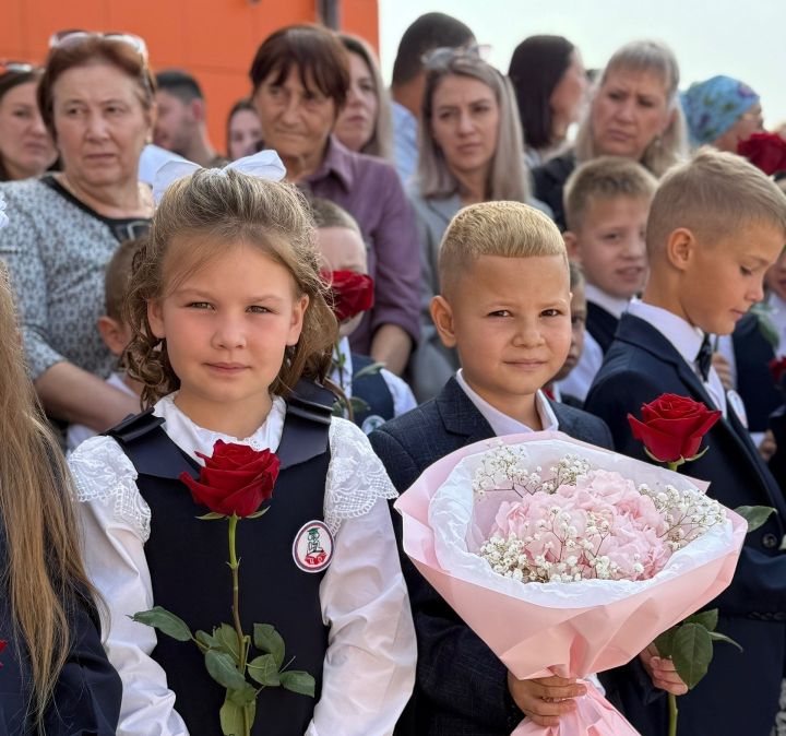 Около 300 первоклассников сядут за парты в Мамадышском районе