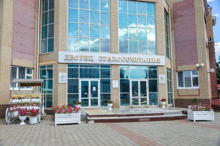 Конкурсная комиссия оценила цветочное оформление Мамадыша