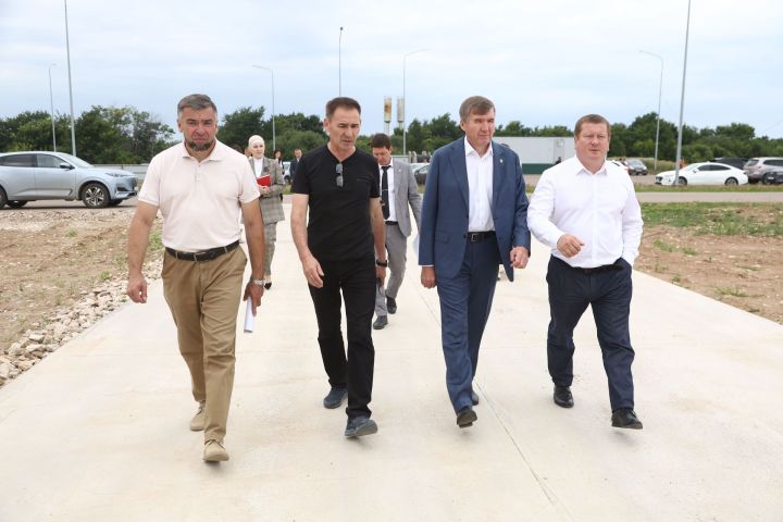 Министр экономики РТ оценил инвестиционный потенциал промпарка «Вятка»