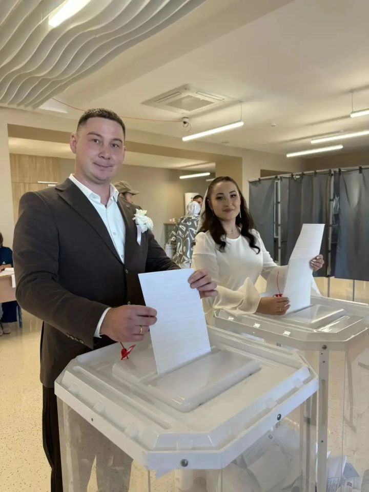 Свадьба в день выборов объединила любовь и гражданский долг в Мамадыше
