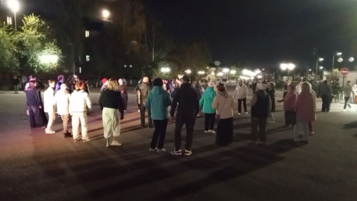 В Мамадыше прошла ретро-дискотека под хиты 80–90-х годов